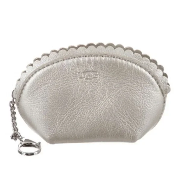 UGG AUSTRALIA Leather Key - Picture 1 of 5